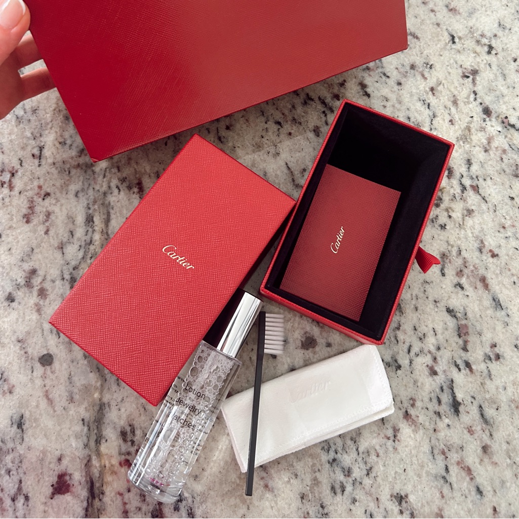 Cartier Red And White Care Set Cleaning Kit Cartier Red And White Care Set Cleaning Kit